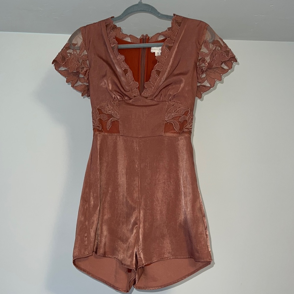 NWOT Honey Punch plunging romper